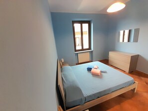 1 bedroom, iron/ironing board, bed sheets - Accommodation in the heart of Monferrato, an Unesco heritage site (Calliano)