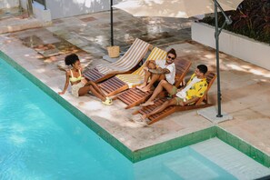 Outdoor pool, pool loungers - Jo&Joe Rio de Janeiro Largo do Boticário (Rio de Janeiro)