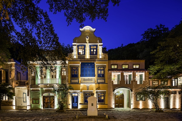 Fachada da propriedade