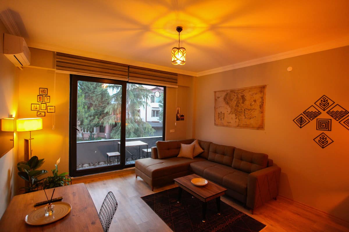 Basic Apartment | 1 bedroom, desk, iron/ironing board, free WiFi
