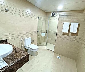 Bathroom - Royal Hotel (Muscat)