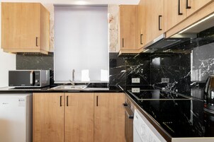 1 habitación y sistema de insonorización