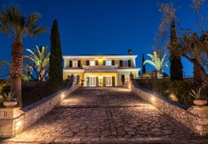 Villa | 5 Schlafzimmer