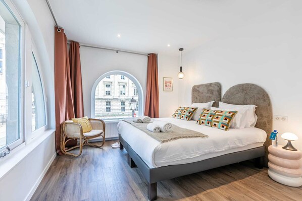 4 camere, ferro/asse da stiro, Wi-Fi gratuito, lenzuola