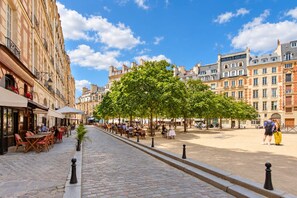 Outdoor dining - Sweett | Notre Dame II (Paris)