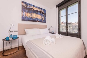 1 slaapkamer, een strijkplank/strijkijzer, gratis wifi, beddengoed