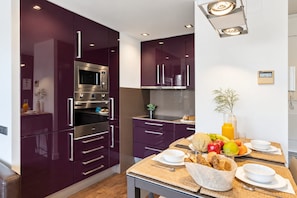 Dining - Sweett | Palau 602 - One Bedroom Apartment, Sleeps 3 (Barcelona)