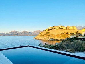 Outdoor pool, a heated pool - Waterfront apartment, prestige villa, sea access (Calvi)