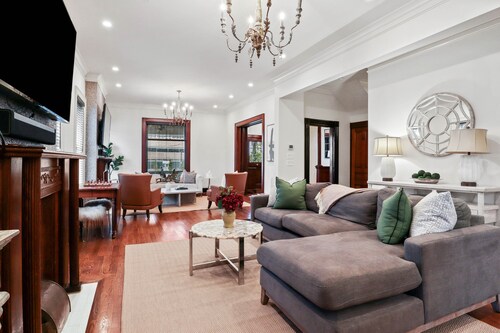 Historic Mansion in Heart of Downtown Lexington