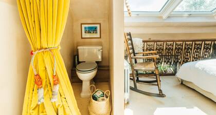 Stylish & Spacious Victorian Home in Trendy Suburb