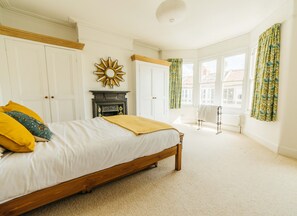4 bedrooms, WiFi