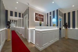 Lobby - Bramble Luxury Suites (Rome)