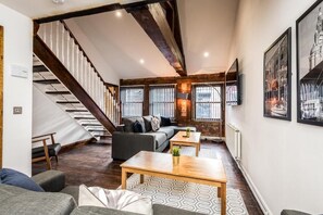 Huoneisto | Silitysrauta/-lauta, ilmainen Wi-Fi, vuodevaatteet