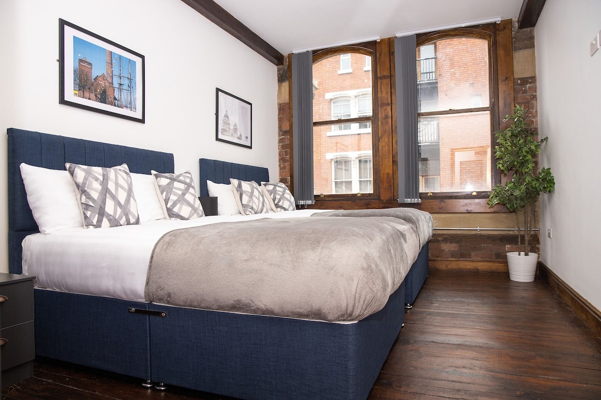 2 bedrooms, iron/ironing board, free WiFi, bed sheets