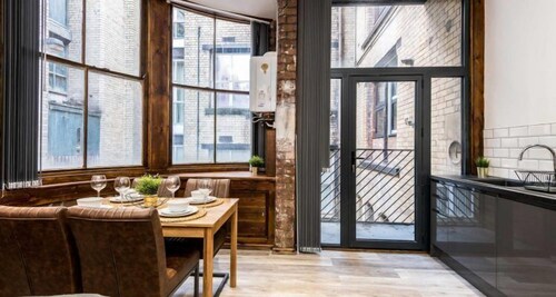 UStay 27 Stanley Street Party Apartments