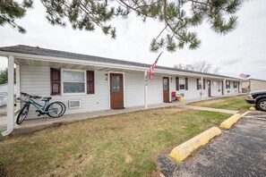 Exterior - 1 Bed 1 Bath Apartment at Northtowne Apartments! (Tomah)