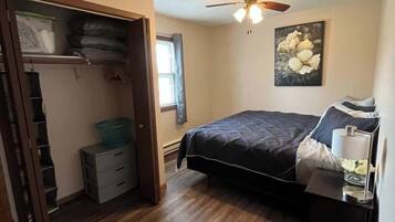 1 bedroom, iron/ironing board, WiFi, bed sheets