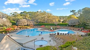 A heated pool - Driftwood – 2nd Row Sea Pines Home, Retro Charm, Sleeps 8, Steps to Beach (Hilton Head Island)