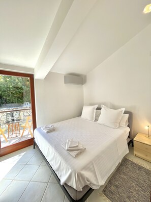 4 bedrooms, WiFi, bed sheets - @hvar Island Seaside Villa (Jelsa)