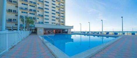 Piscine couverte, piscine chauffée