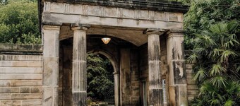 Beautiful Listed Gatehouse in Great Area