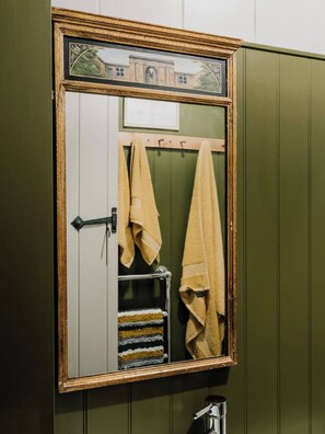 Casa de campo tradicional | Baño | Regadera, regadera tipo lluvia, amenidades de baño gratuitas 