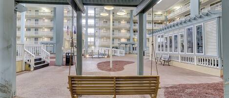 Condo (2 Bedrooms) | Property amenity