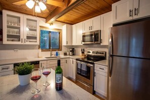 Fridge, microwave, oven, stovetop - Cozy Pines Chalet in the Poconos with Hot Tub and Fire Pit (Pocono Lake)