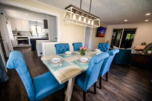 Dining - Luxury four bedroom house minutes from downtown Ft. Kent! (Fort Kent)
