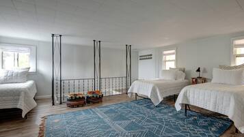 3 bedrooms, iron/ironing board, free WiFi, bed sheets