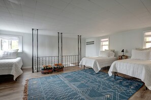 3 makuuhuonetta, silitysrauta/-lauta, ilmainen Wi-Fi, vuodevaatteet