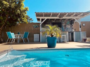 Outdoor pool, a heated pool