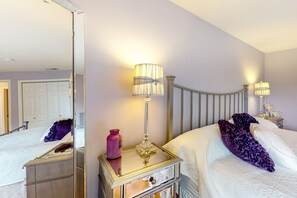3 slaapkamers, een strijkplank/strijkijzer, internet, beddengoed