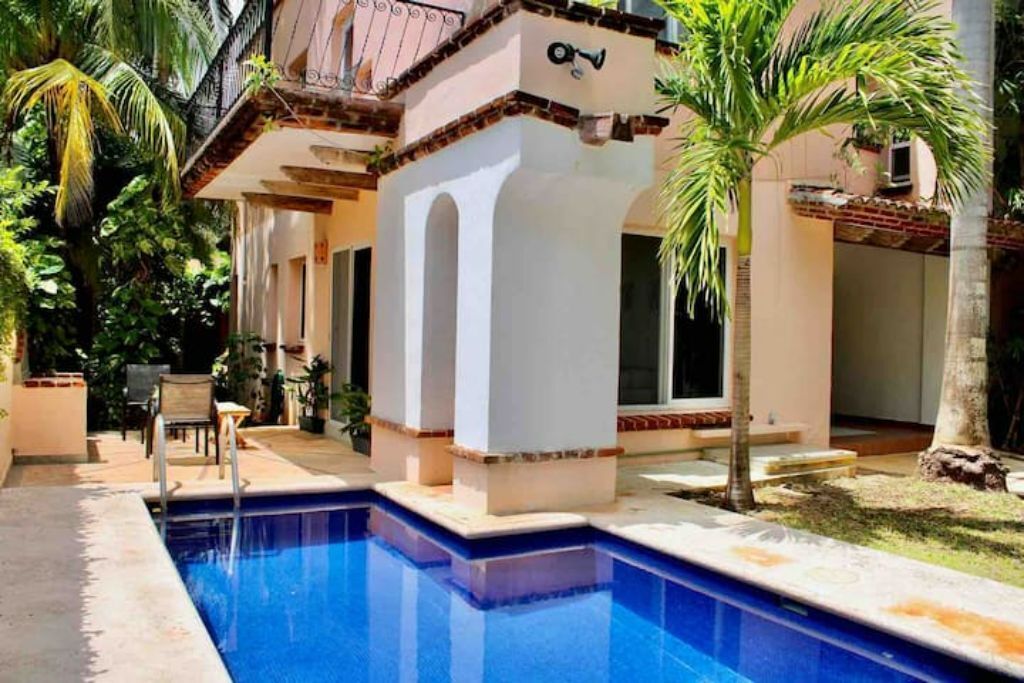 Alberca al aire libre 