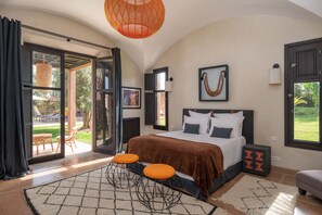 4 soverom, safe på rommet, strykejern/-brett og reiseseng for barn