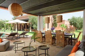 Outdoor dining - VILLA  JENNABELLE (Marrakech)
