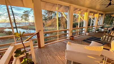 Frog Symphony! Sunsets! Beachfront!・Porch Swing Bed!・2x King Beds