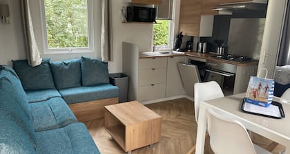 Renesse Stacaravan in Family Friendly Camping