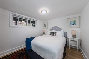 1 bedroom, desk, iron/ironing board, free WiFi - Charming 1 bedroom apartment in historic Capitol Hill (Washington)