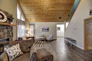 하우스 (WV475) | 외관