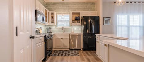 House (3 Bedrooms) | Property amenity