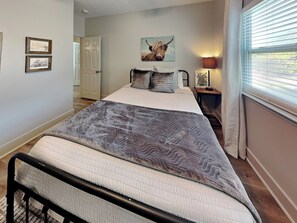House (3 Bedrooms) | Property amenity