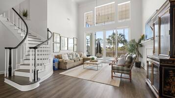 House, Multiple Beds, Patio, Garden View | Interior