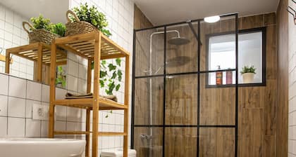 Apartamento Nuevo, Céntrico y con Parking