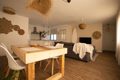 Apartamento Nuevo, Céntrico y con Parking