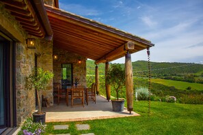 Villa, több ágy | Erkély