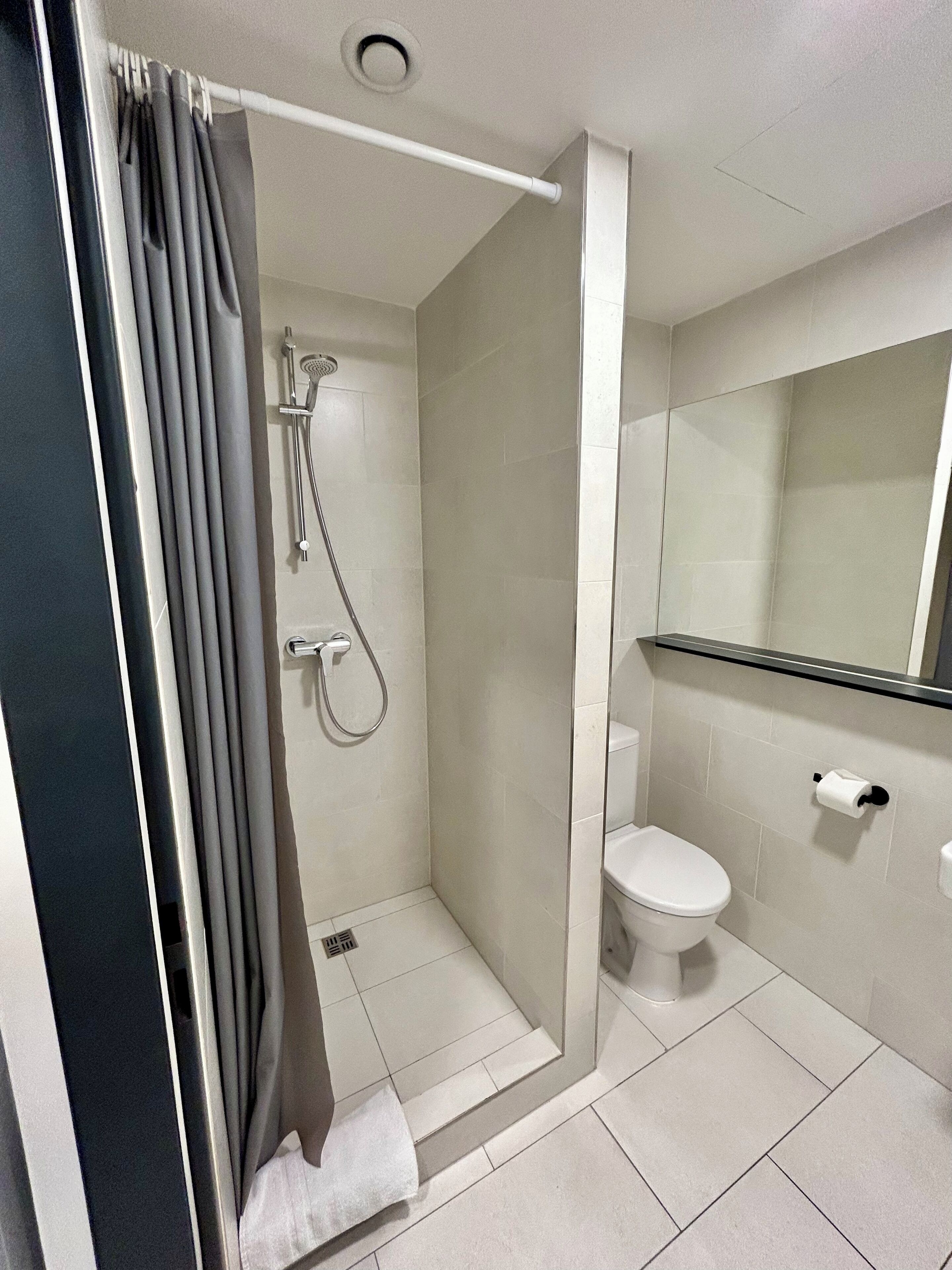 Executive Suite | Bathroom