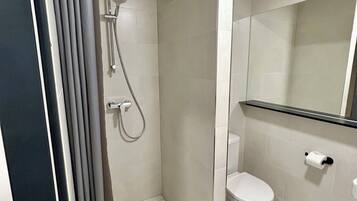 Executive Suite | Bathroom