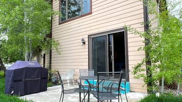 House (CD75A) | Exterior