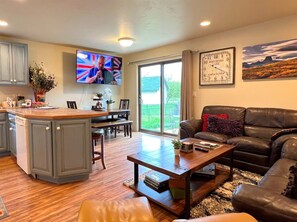 Casa (CD75A) | Exterior